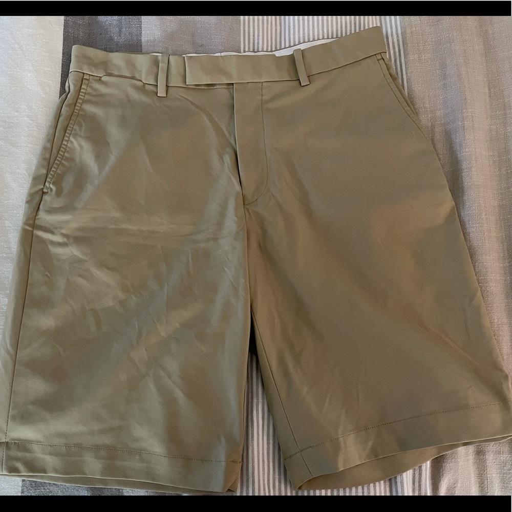 RLX Ralph Lauren Men’s Shorts - Size 32 - Like New